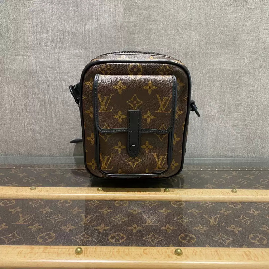 【bekas asli】（M69404） Tas kamera pria Louis Vuitton/tas persegi kecil/tas selempang
