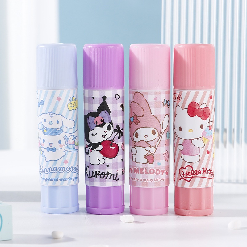 

(YUMI) GLUE STICK SANRIO AESTHETIC/ LEM BATANG MOTIF KARTUN 15 GR (Yumiolshopinter)