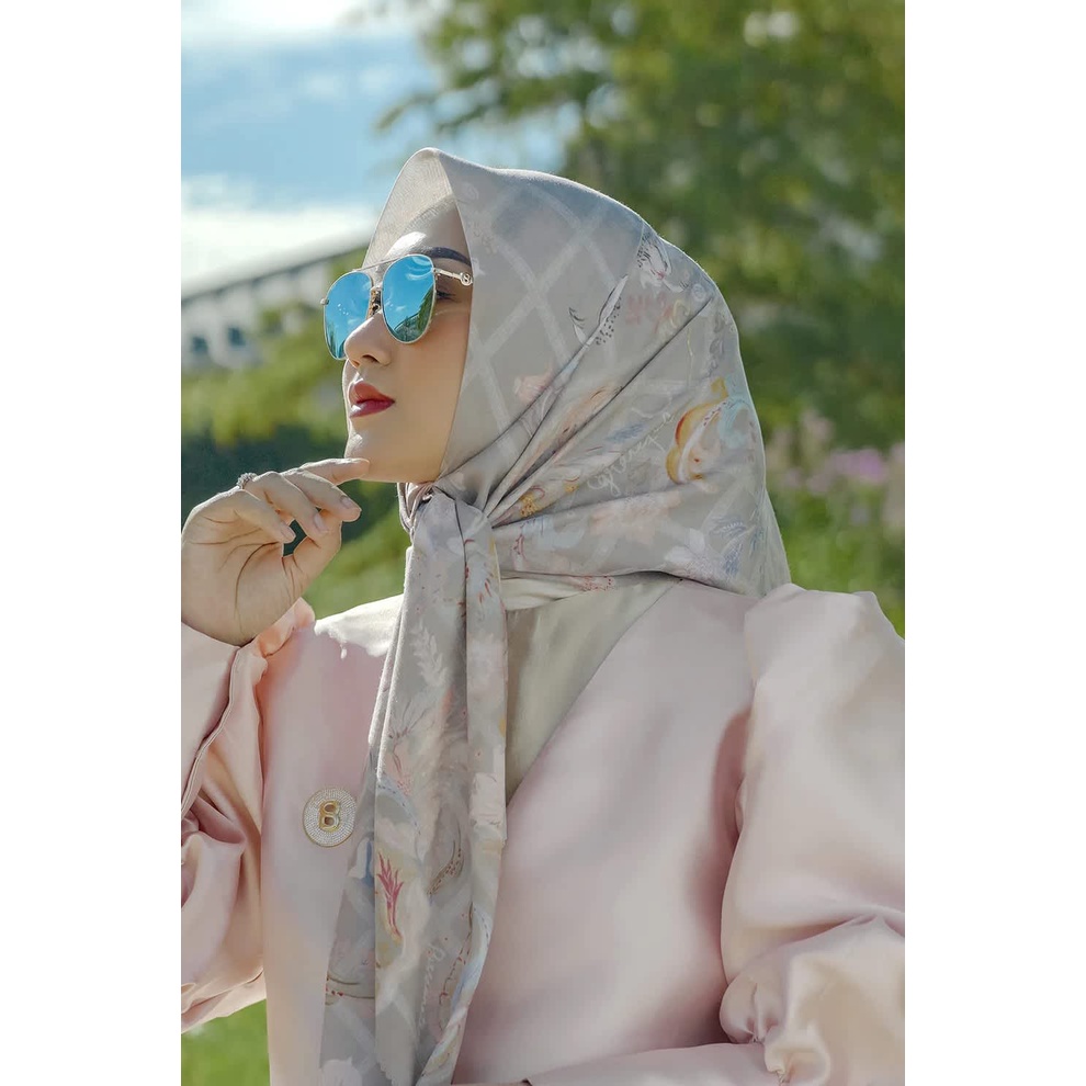 The Autograph Voile Square - Dijon