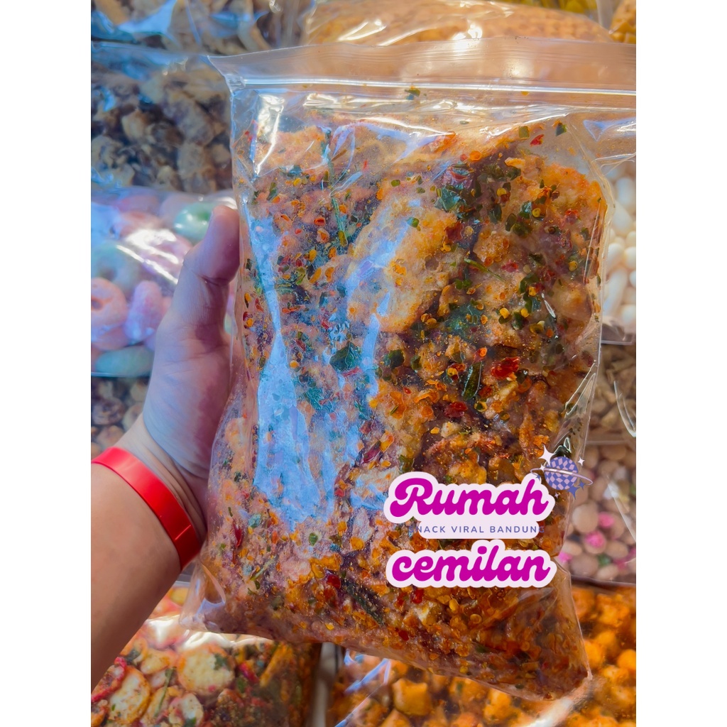 

KERIPIK KACA PEDAS DAUN JERUK 250GR RUMAH CEMILAN