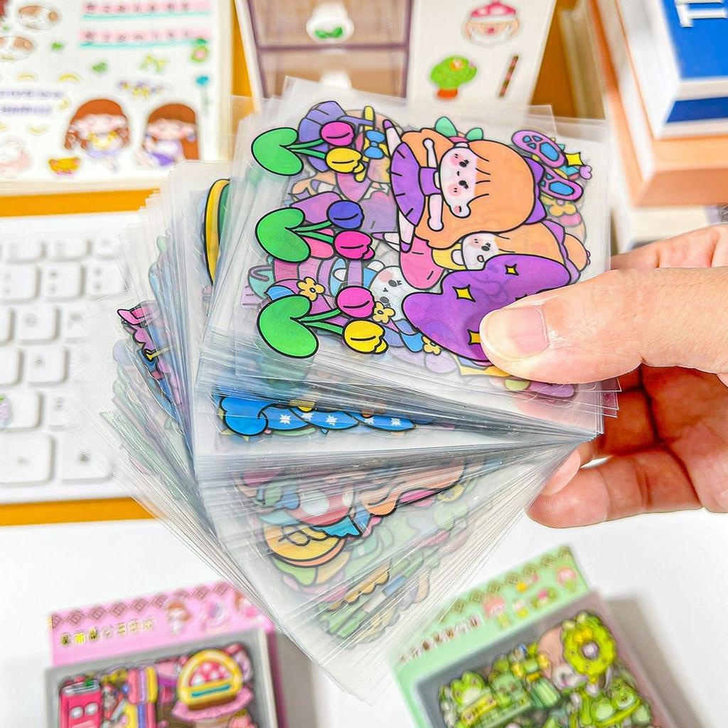 

19. Sticker Waterproof 100 pcs Sticker Momo Dapat Box Isi 100 Lembar Motif Momo Kartun Korea Lucu Anti Air Dekorasi Handbook Scrapbook Sticker