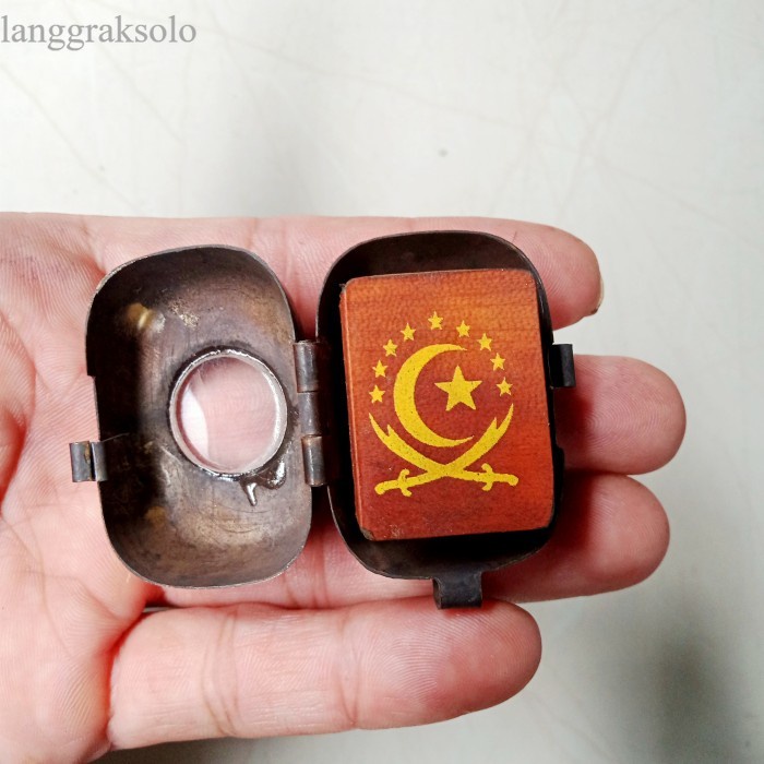 

Kitab stambul Istambul Al Qur'an Tinta Emas Dengan Tempatnya Liontin antik