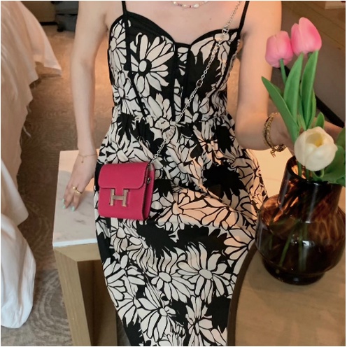 Midi Dress Hitam Bunga Putih Seksi - Dress Casual Kasual / Summer Floral Dress Daisy Bunga / Beach D