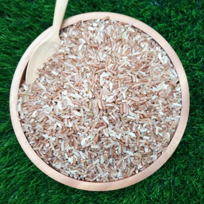 

Beras PINK atau Beras Merah Sosoh - Beras Alami Fresh 1kg Vakum