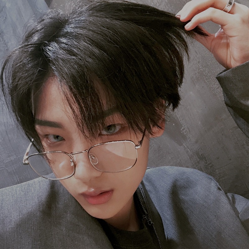 Rambut pendek pria merah bersih versi Korea gaya rambut pria tampan fashion penutup wig poni wajah p