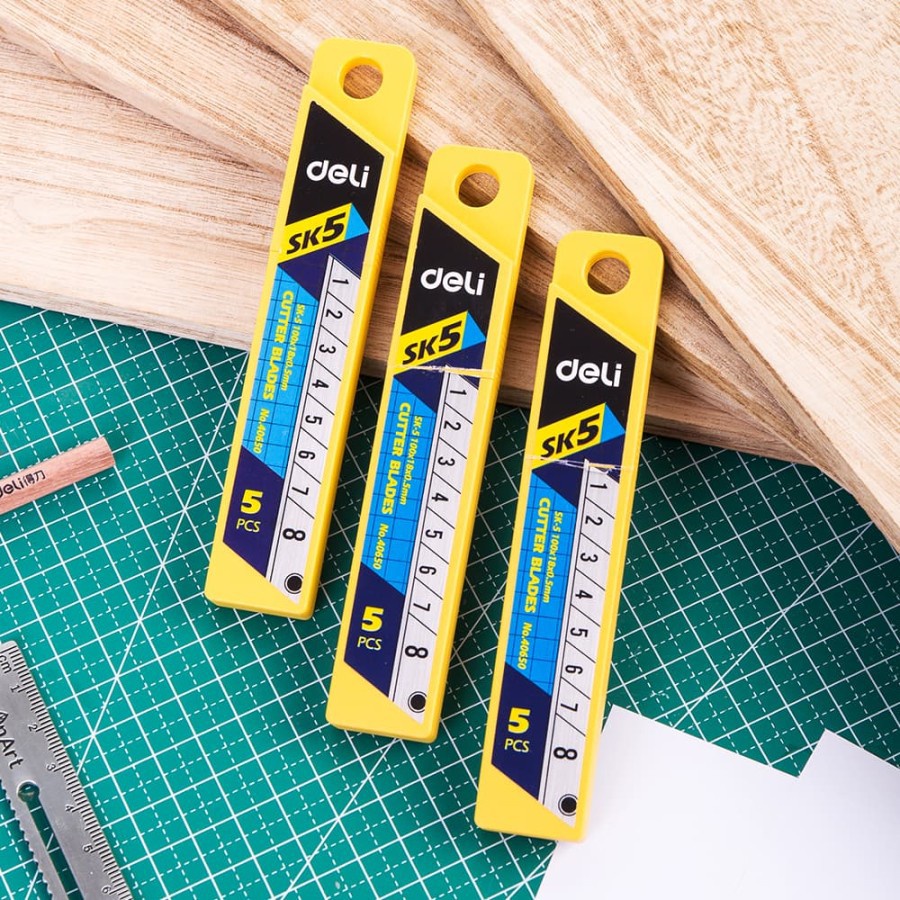 

Isi Cutter Anti Karat Besar DELI - W40650