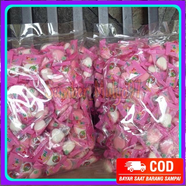

Permen yupi 1 kilogram strawberry kiss dan frutty puff