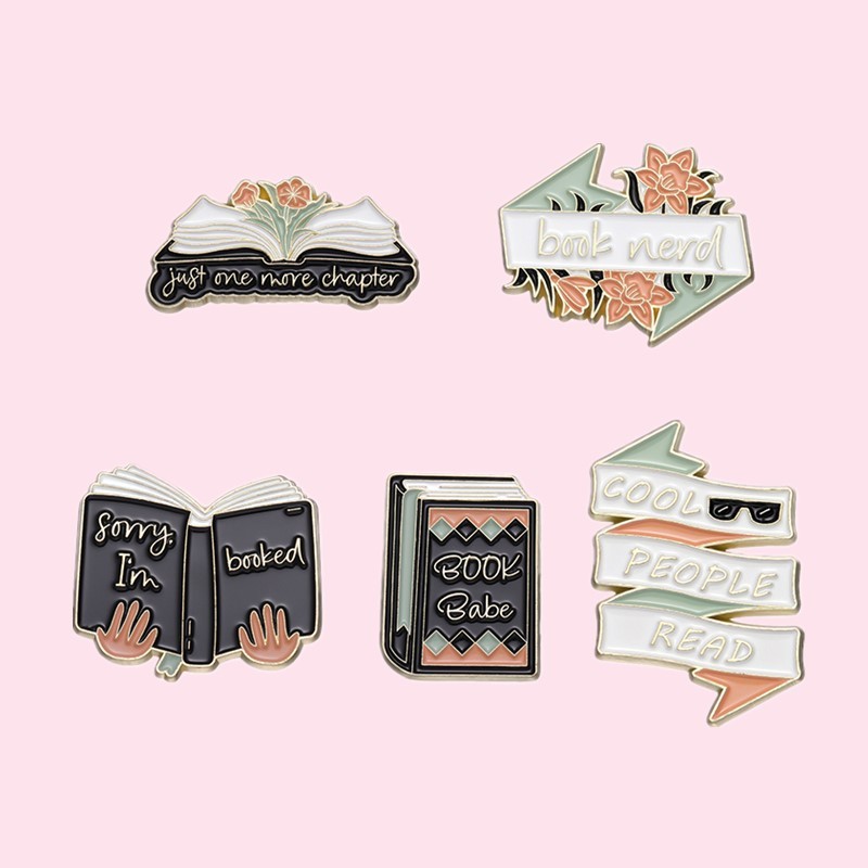 

Custom Book Worm Enamel Pins Cool People Read More Brooch Lapel Badges Backpack Funny Reading Jewelry Gift for Friends Wholesale