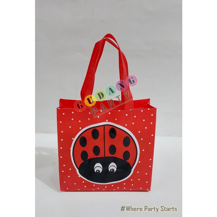 

[[ WSH - BEST SELLER ]] Spunbond Tenteng Animal/Tas Ultah/Goody Bag/Tas Souvenir - Kumbang