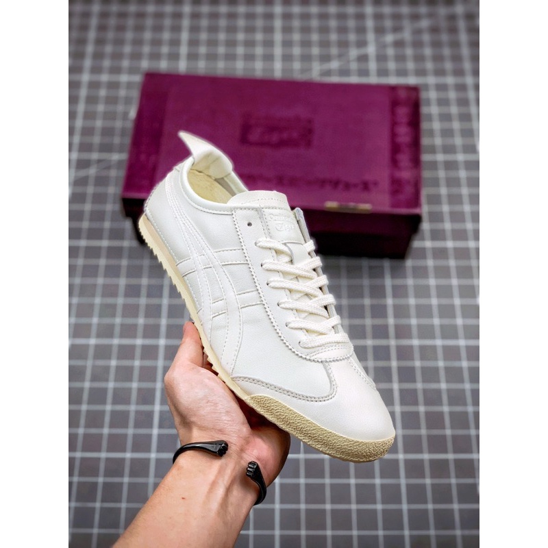 Sepatu Onitsuka Deluxe Triple White