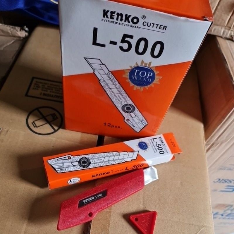 

22. Cutter Besar Pisau L500 Kenko (1PCS)