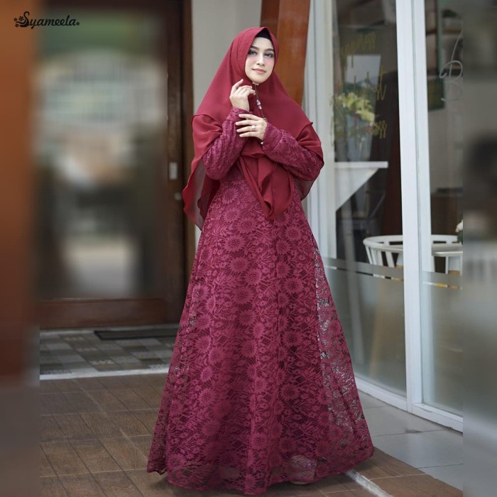setelan gamis brukat maron gamis pesta mewah brokat marun gamis busui
