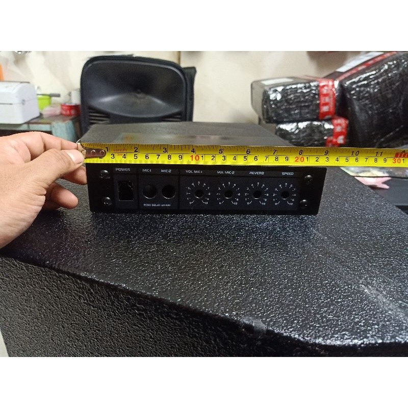 hanya box echo mic 2 potensio musica deelay speed reverb
barang sesuai foto