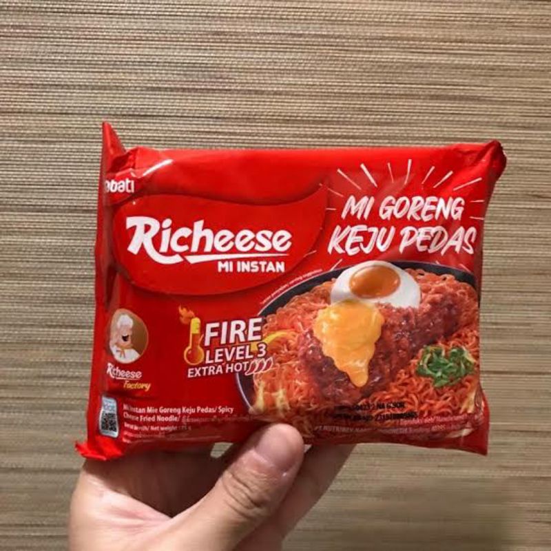 

Richeese Mie Goreng Keju Pedas