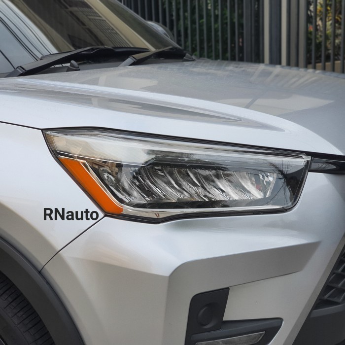 Stiker Side Marker Orange Lampu Depan Aksesoris Raize Rocky