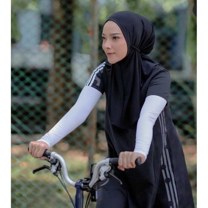 Bergo Sport Tali / Bergo Olahraga Instant Tali / Jilbab Olahraga - Hitam