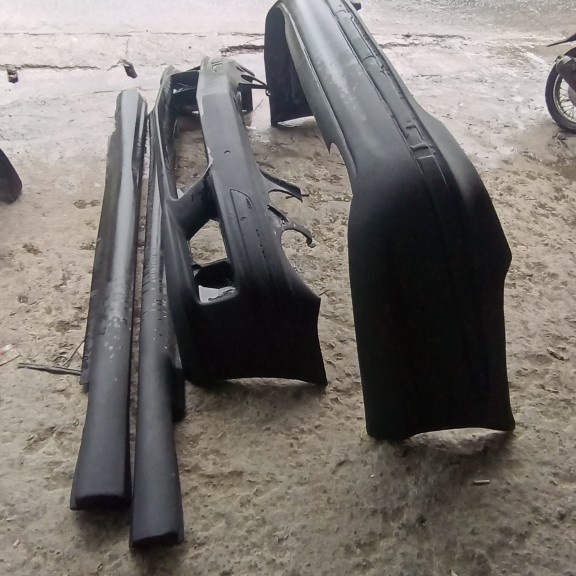 bodykit mercy w211 body kit mercy w211 bodykit Mercedes Benz w211 GRADE-A KUAT-TEBAL-LENTUR