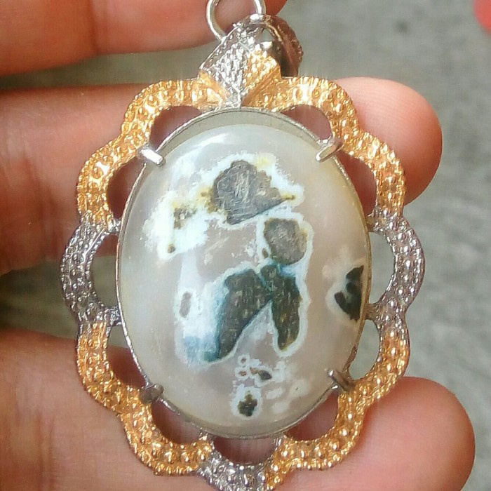 Liontin Batu Akik Sulaiman Motif Gambar Peta Badar Antik