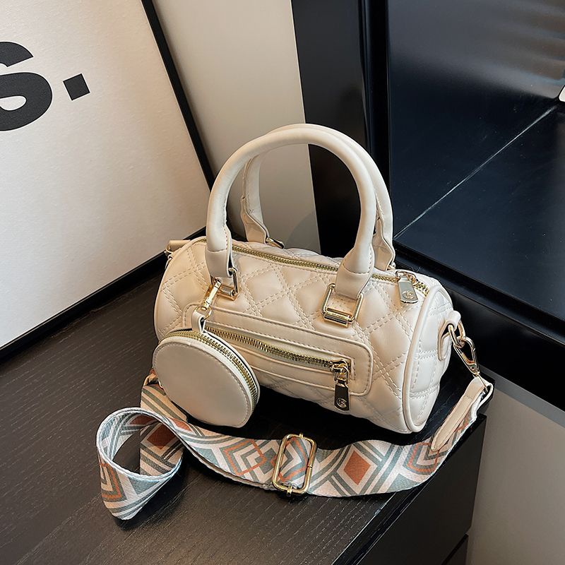 This year's popular and popular small bags