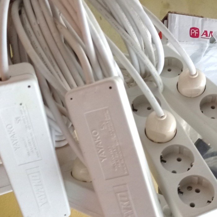 ✨Murah✨ -kabel colokan kabel rol panjang 5 meter 4 lobang kabel batang