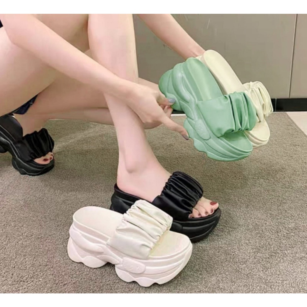 TIKZ SANDAL WEDGES WANITA BM518