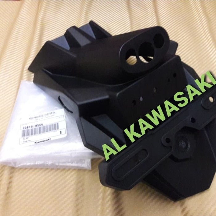 spakbor belakang slebor belakang ninja 250 fi 250 fi z250 fi ori Kawasaki