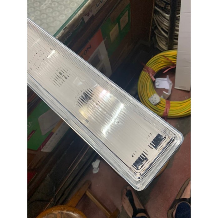 Kap Lampu Neon TL T8 2x36 watt 2x40 watt waterproof IP65 120cm