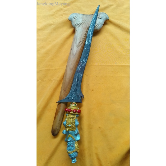 

Keris jangkung pamor wos wuntah warangka nyandang walikat fn1930 murah