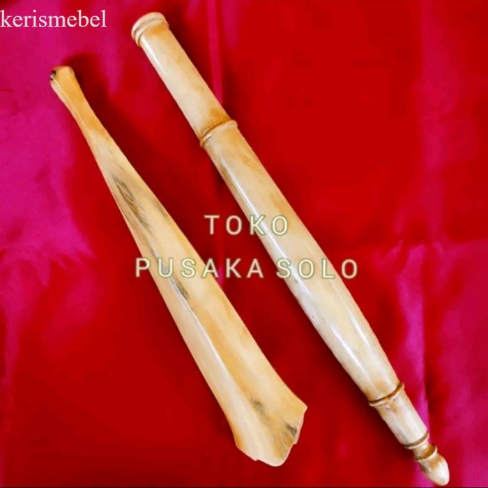 LANDEAN TOMBAK KAYU CENDANA ISTIMEWA antik