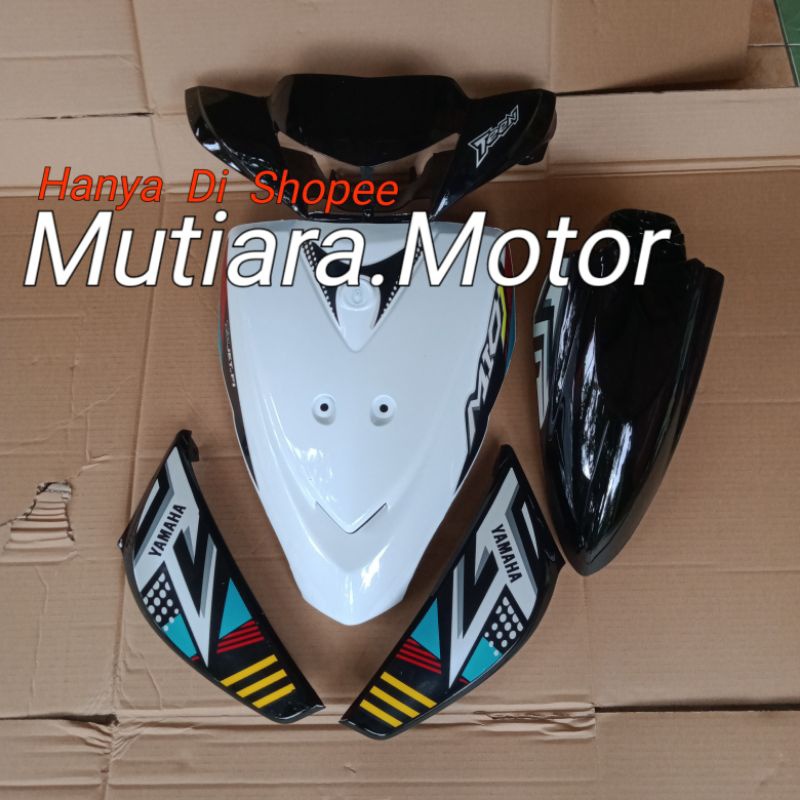 body depan Mio J teen hitam putih