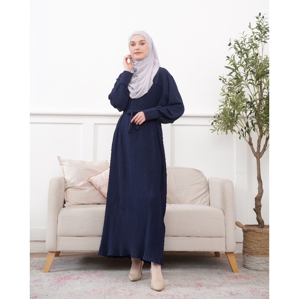 Medina Maureen Navy - Gamis Wanita Muslim Polos Jumbo Terbaru Bahan Plisket Import Mix Crinkle Warna