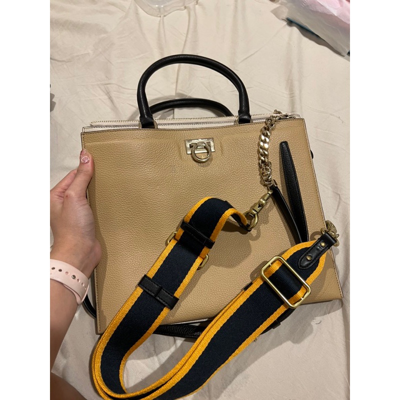 promo Salvatore Ferragamo Bag Preloved / Second