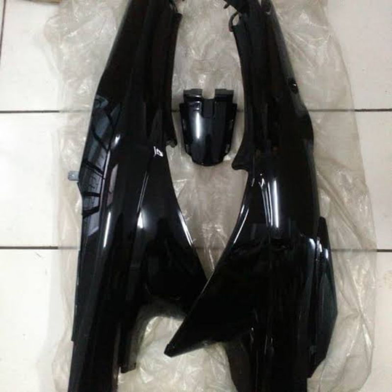 cover body suzuki shogun 125