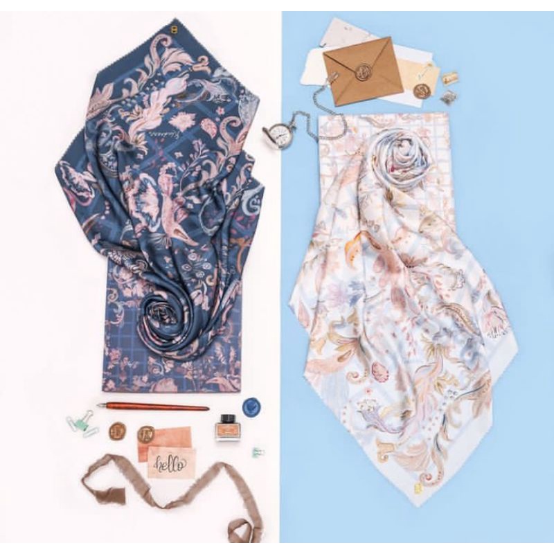 Autograph series buttonscarves x Dian pelangi