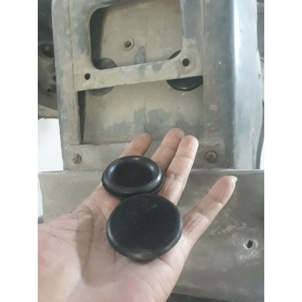 KARET TUTUP SPAKBOR BELAKANG STOPLAMP VESPA EXCEL