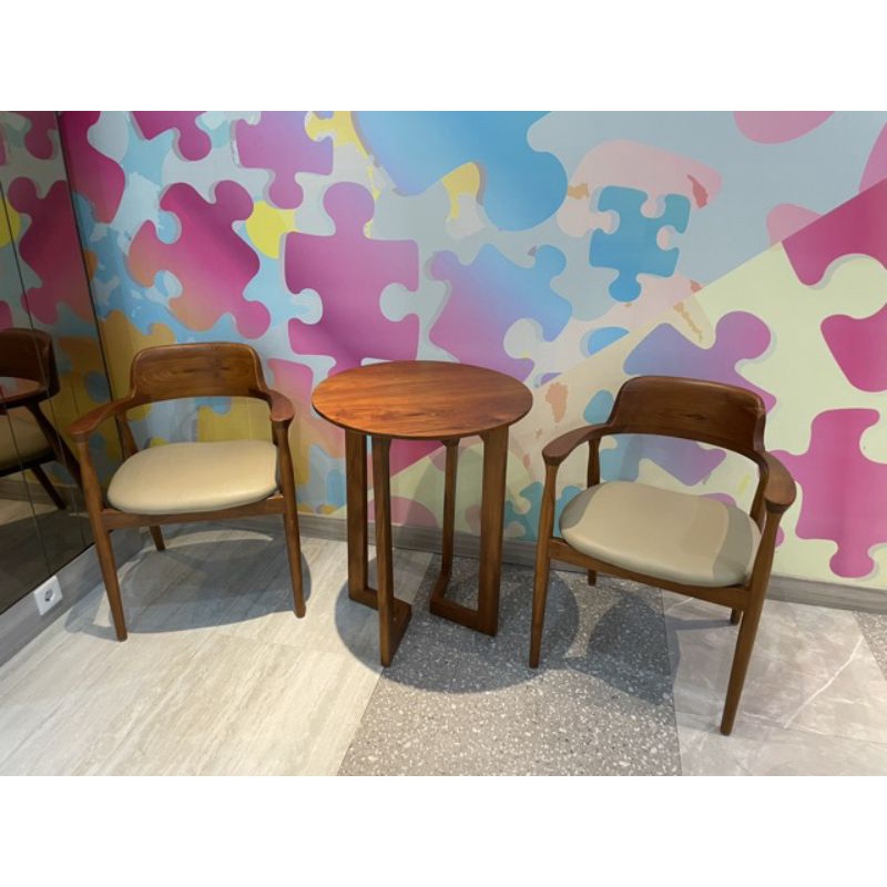 Set 2 Kursi Makan Hiroshima + Meja