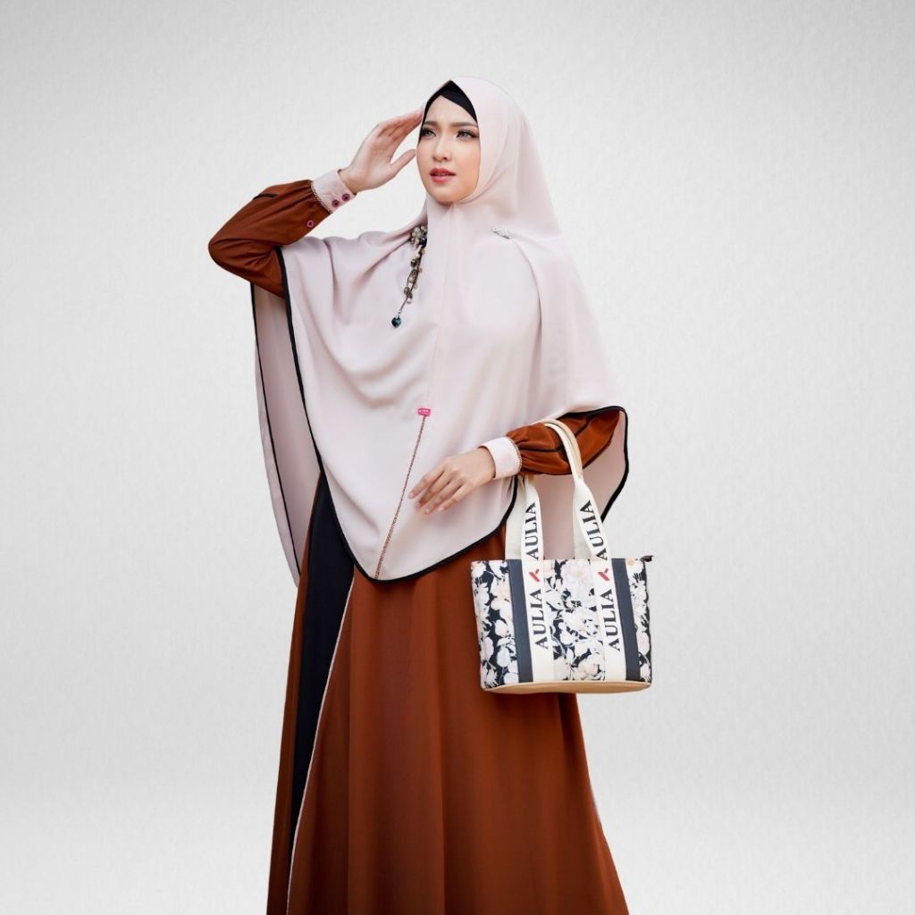 ORI Aulia Fashion Syafaa Set Gamis Bahan Woolpeach Premium Warna Chesnut Nude
