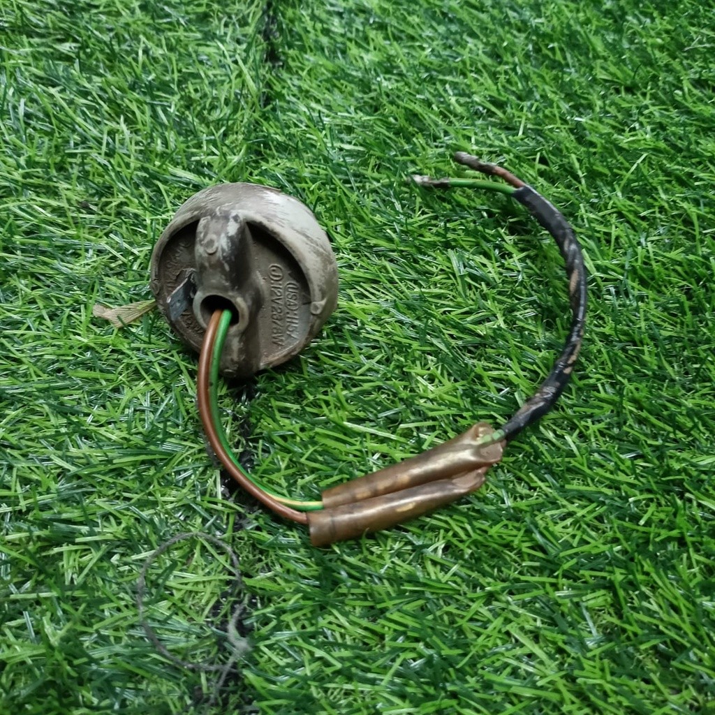 Soket socket fitingan lampu belakang honda GL Original