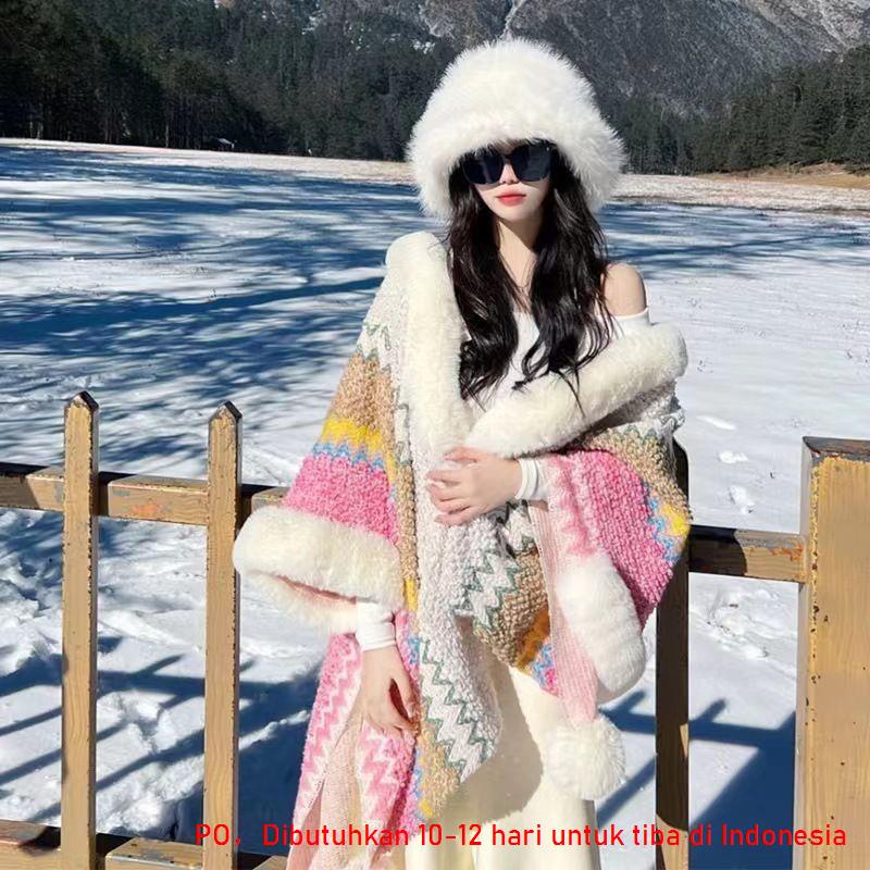 Ethnic style cloak with fur collar and shawl, worn over women's long fur jacket