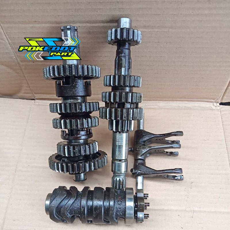 gearbok gigi rasio jupiter mx new 135/MX 5sped ORI copotan motor