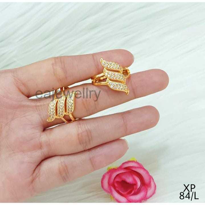 XUPING Cincin 24 Karat Baris Tiga Realpict Berlapis Emas Gold