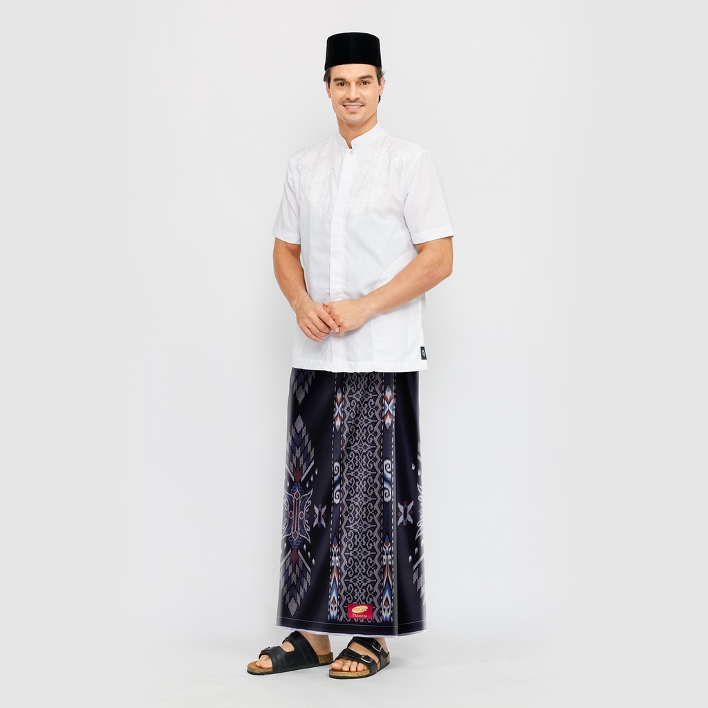 Sarung ATLAS Premium 735 Kembang Warna Hitam Biru