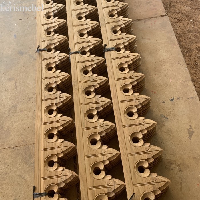 lisplang kayu jati ukiran aksesoris rumah joglo antik