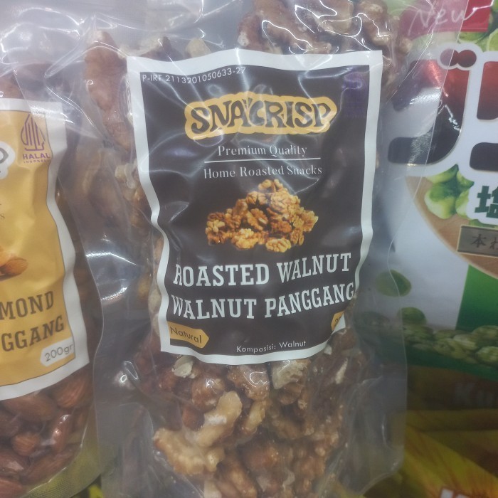 

Snacrisp Roasted Walnut Nuts Snack 200gr Kacang Walnut Panggang