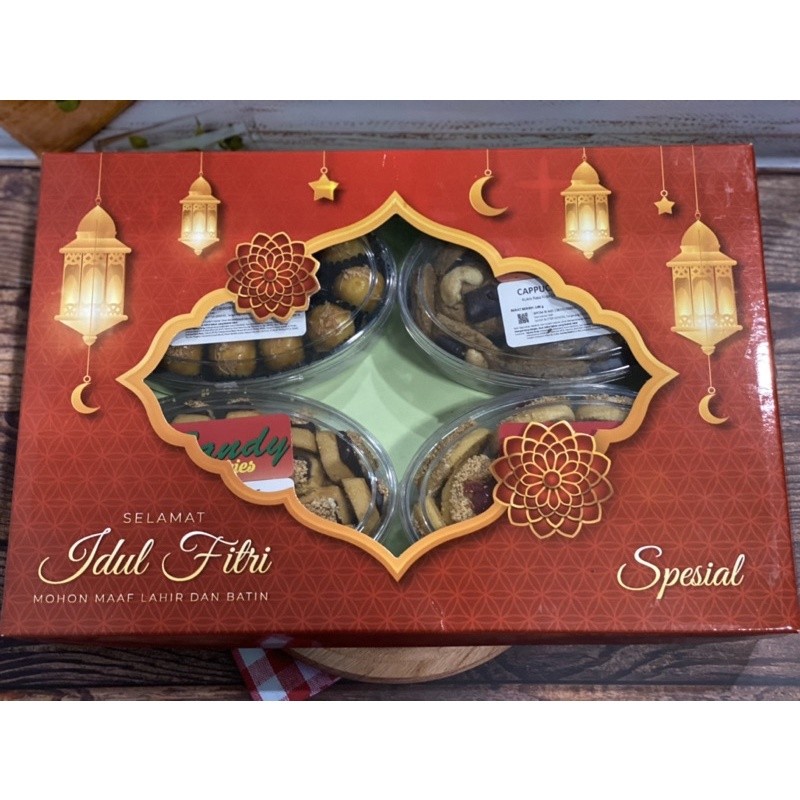 

PAKET LEBARAN SANDY COOKIES SPESIAL ISI 4 TOPLES OVAL