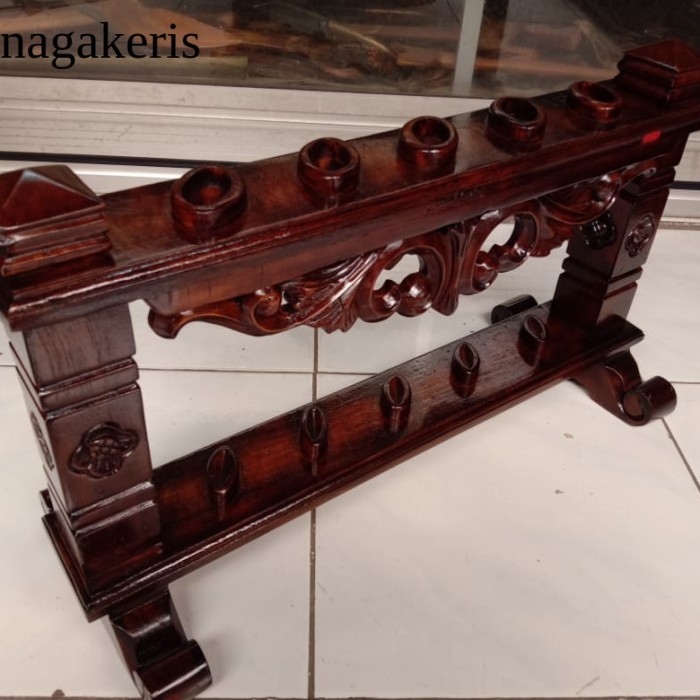 

Jagrak Keris Isi 5 Minimalis Plitur Cling terlaris murah