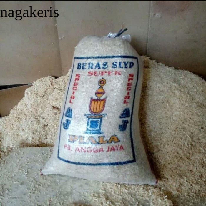 

SERBUK KAYU SERBUK HAMSTER /LANDAK TIKUS HEWAN DLL satu karung murah sekali