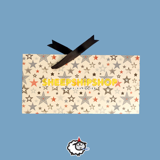 

Termurah BOX KADO V LIPAT BINTANG 15X15X15CM / Kotak Kado Hadiah Ulang Tahun Happy Birthday