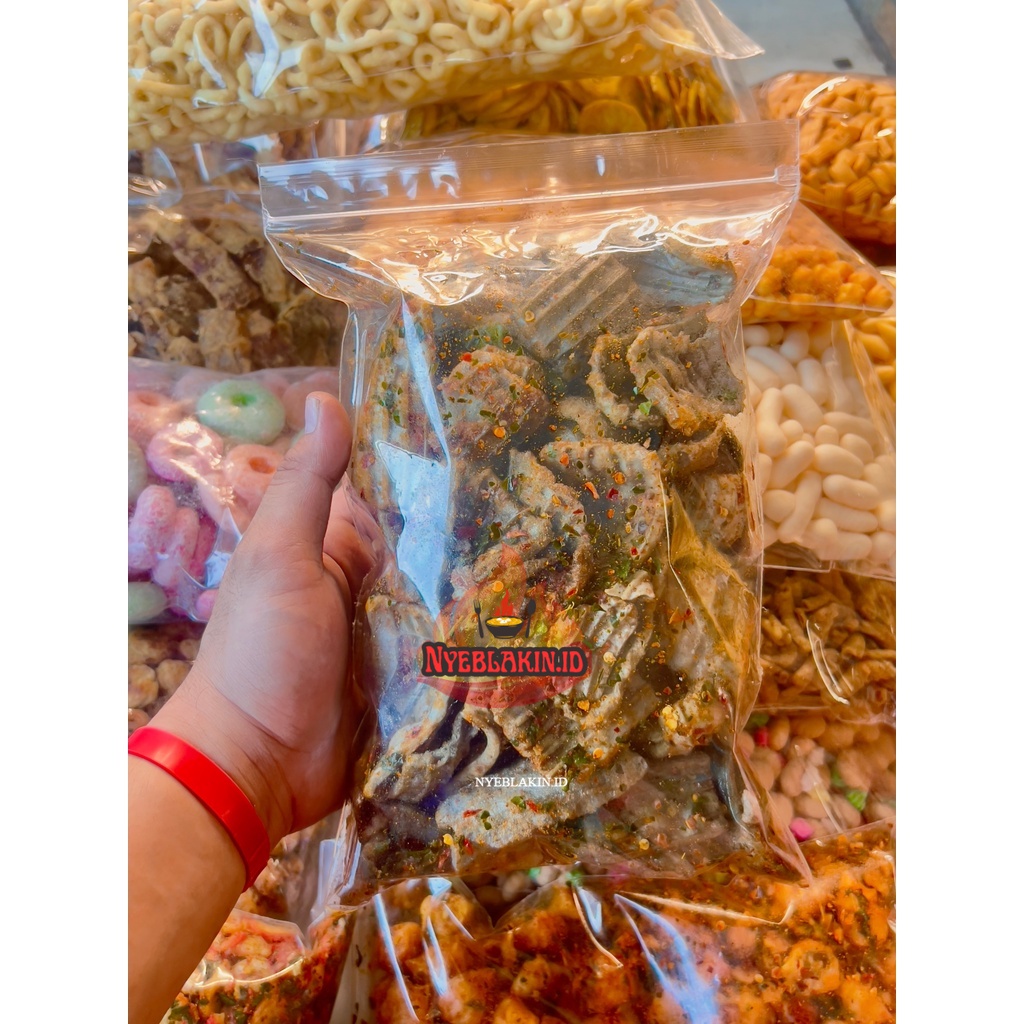 

KERUPUK JENGKOL CIKRUH PEDAS DAUN JERUK 250 gram - _NYEBLAKIN.ID