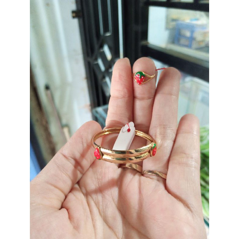 Kado Hadiah Lapak Jepara Perhiasan Emas Anak Bayi Paket Hemat Set Gelang Cincin Strowberry Emas Muda